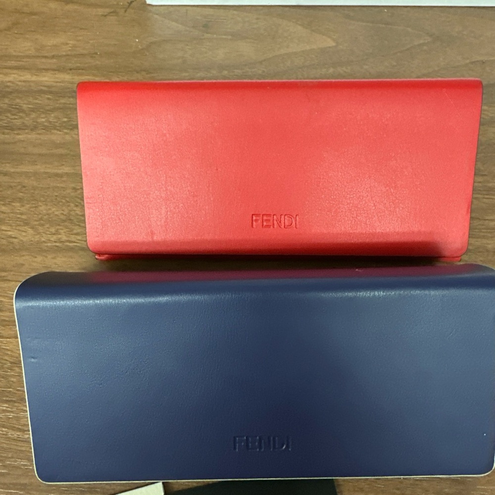 2 Fendi Royal Blue  And Fendi  Red Sunglasses Case with Fendi Cloth  <<<3>>> - Picture 7 of 7